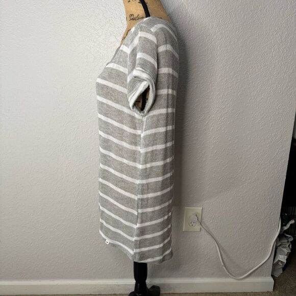 Hollister Scoop Neck Short Sleeve Striped Tunic Top Size M Grey Preppy Open Knit - Picture 7 of 8